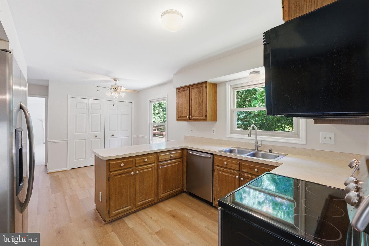 4120 Sandcastle Ln photo 12