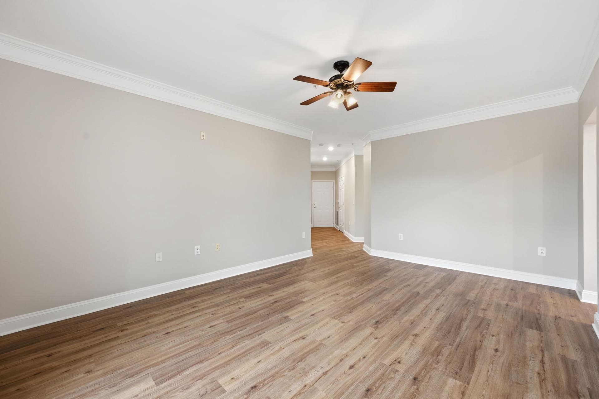 502 King Farm #206 photo 15