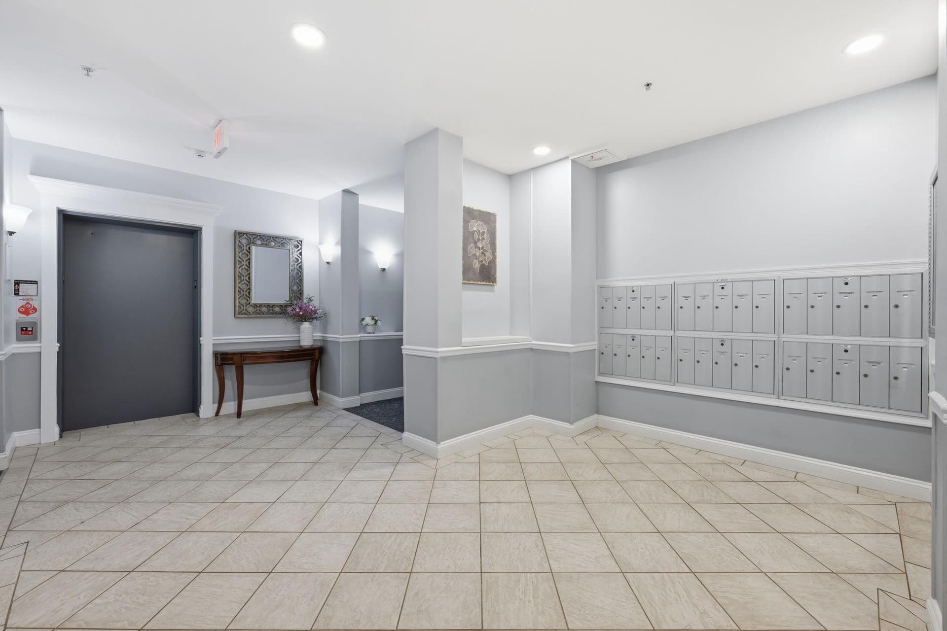 502 King Farm #206 photo 4