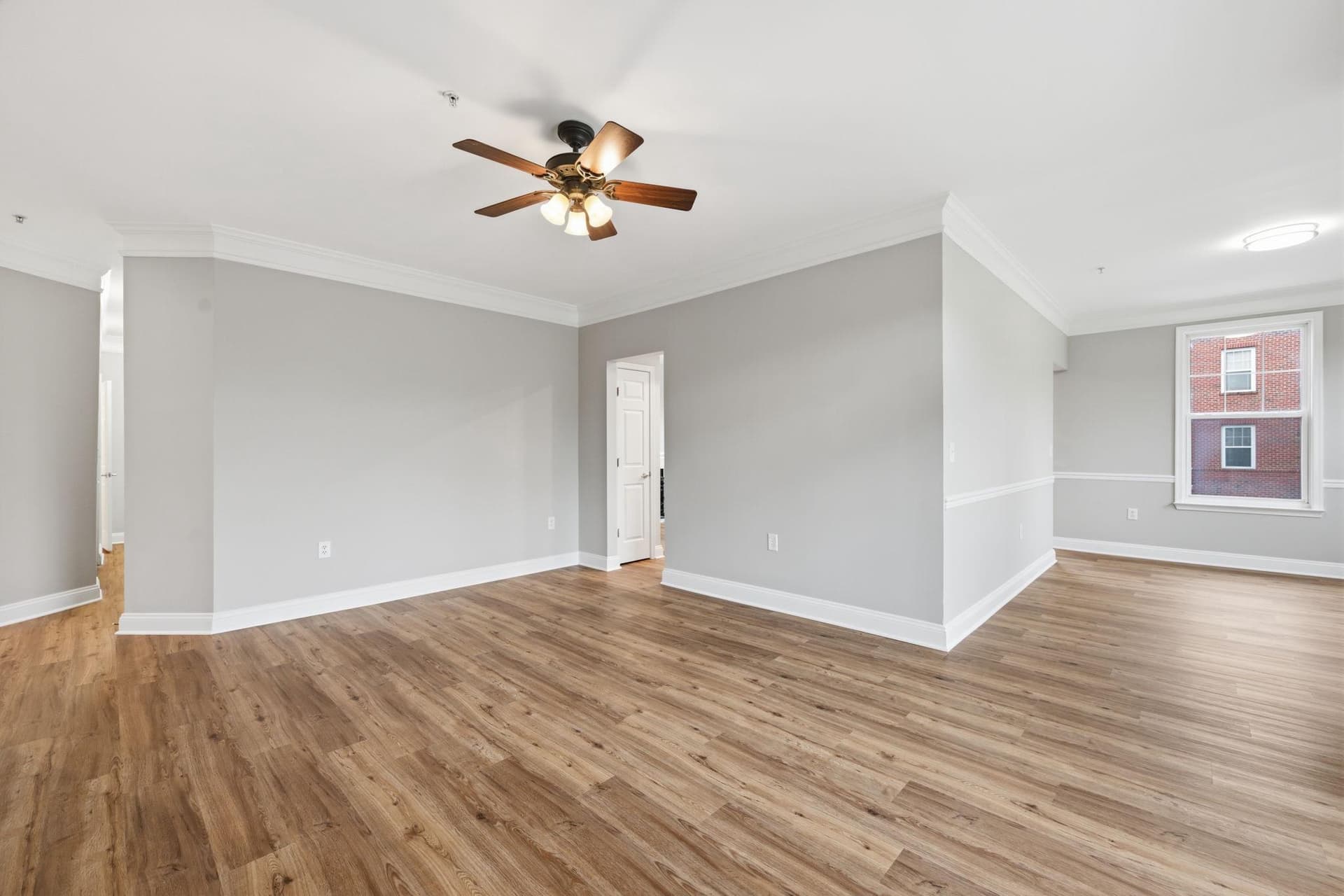 502 King Farm #206 photo 8