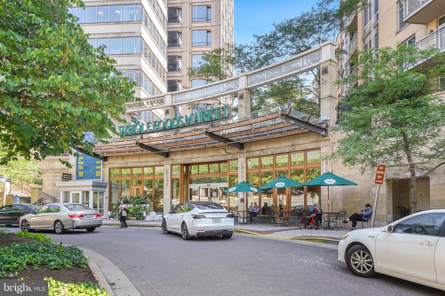5500 Friendship Boulevard #2017n photo 37