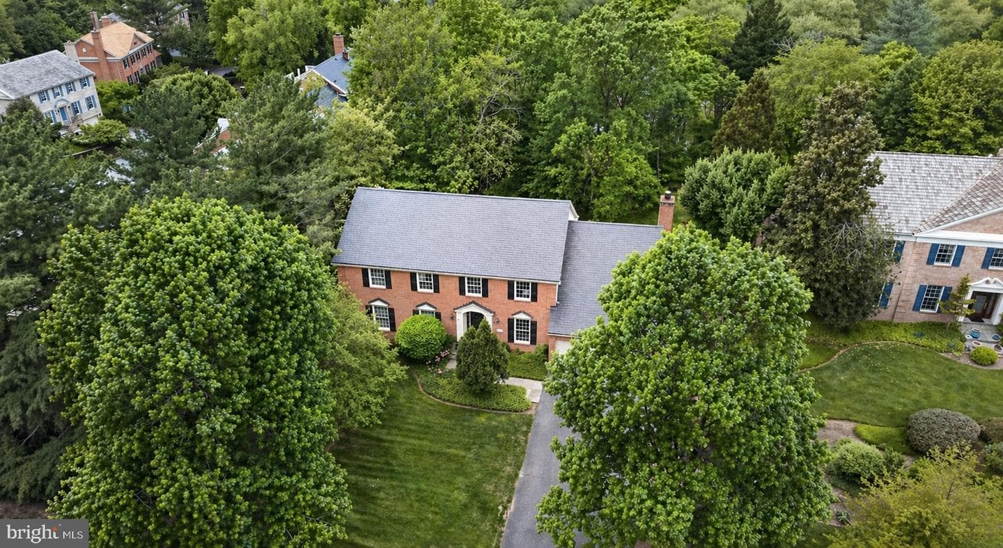 9720 Avenel Farm Drive, Potomac