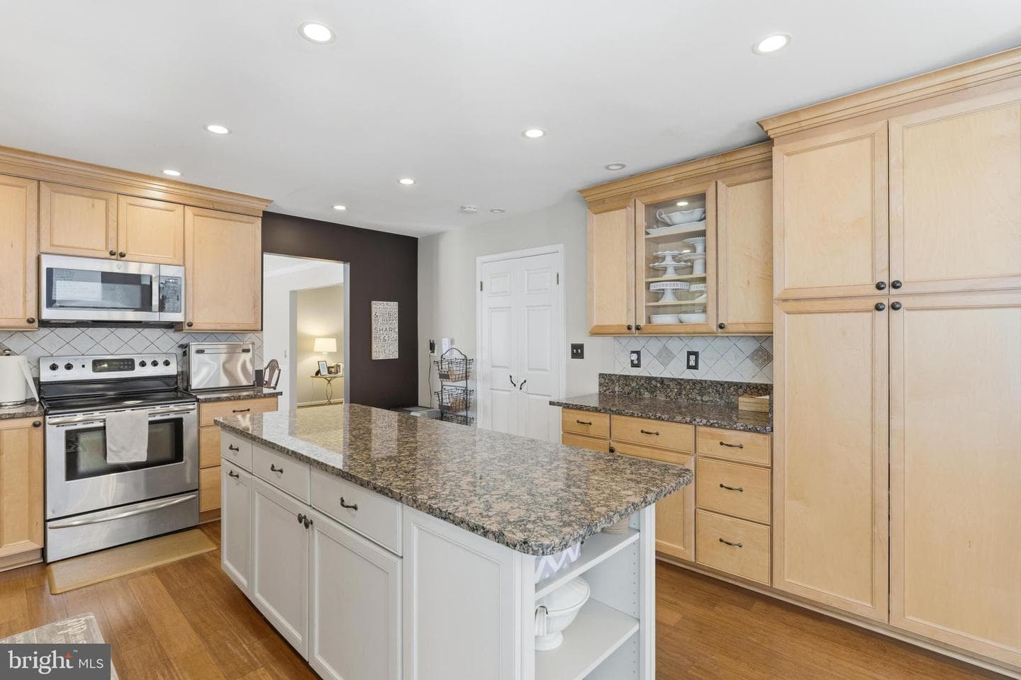 19201 Forest Brook Road photo 11