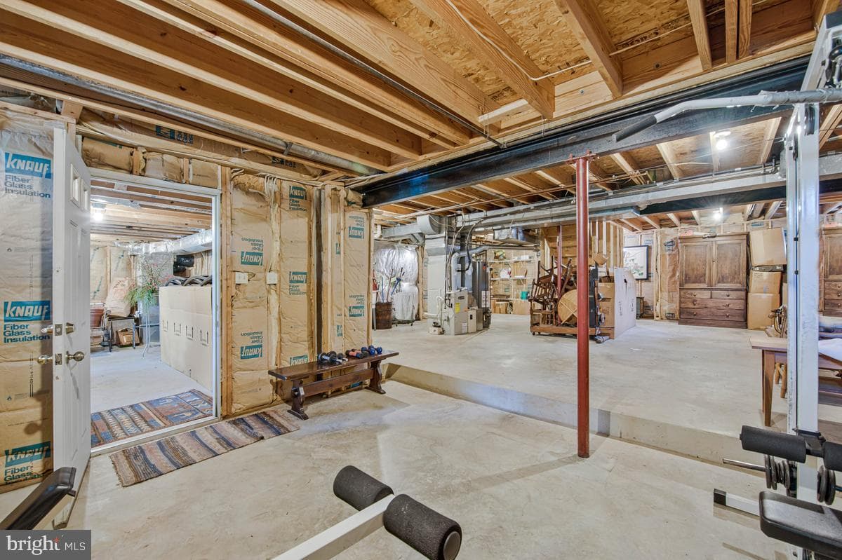 8929 Colesville Road photo 35