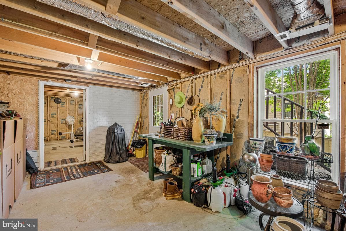 8929 Colesville Road photo 36