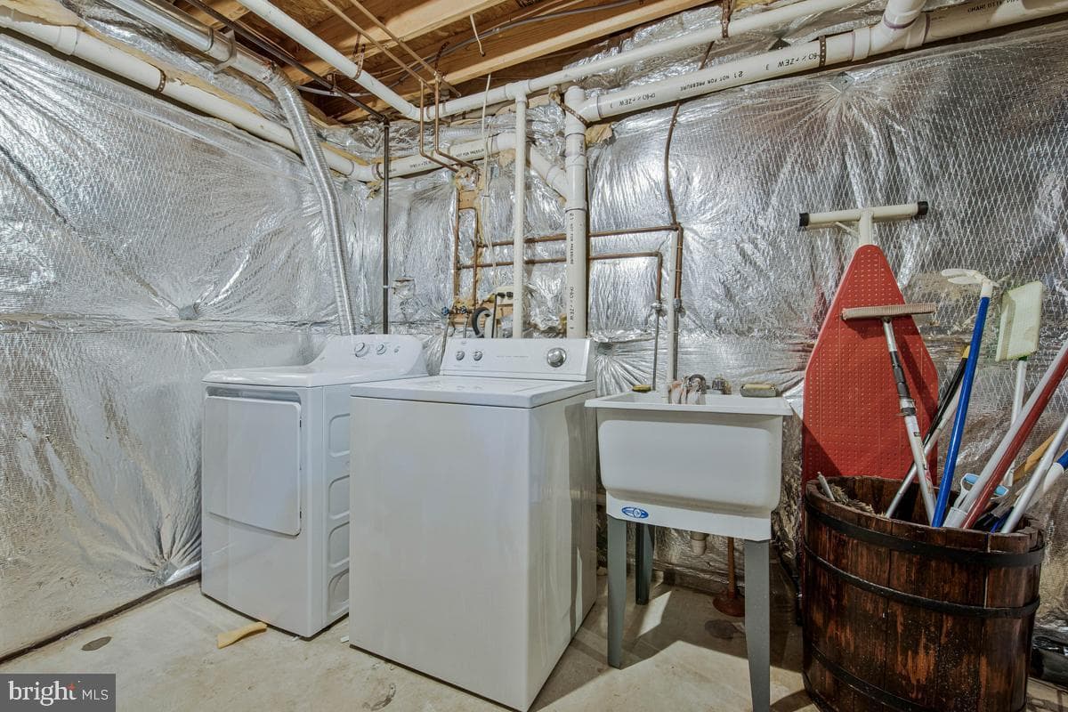 8929 Colesville Road photo 37