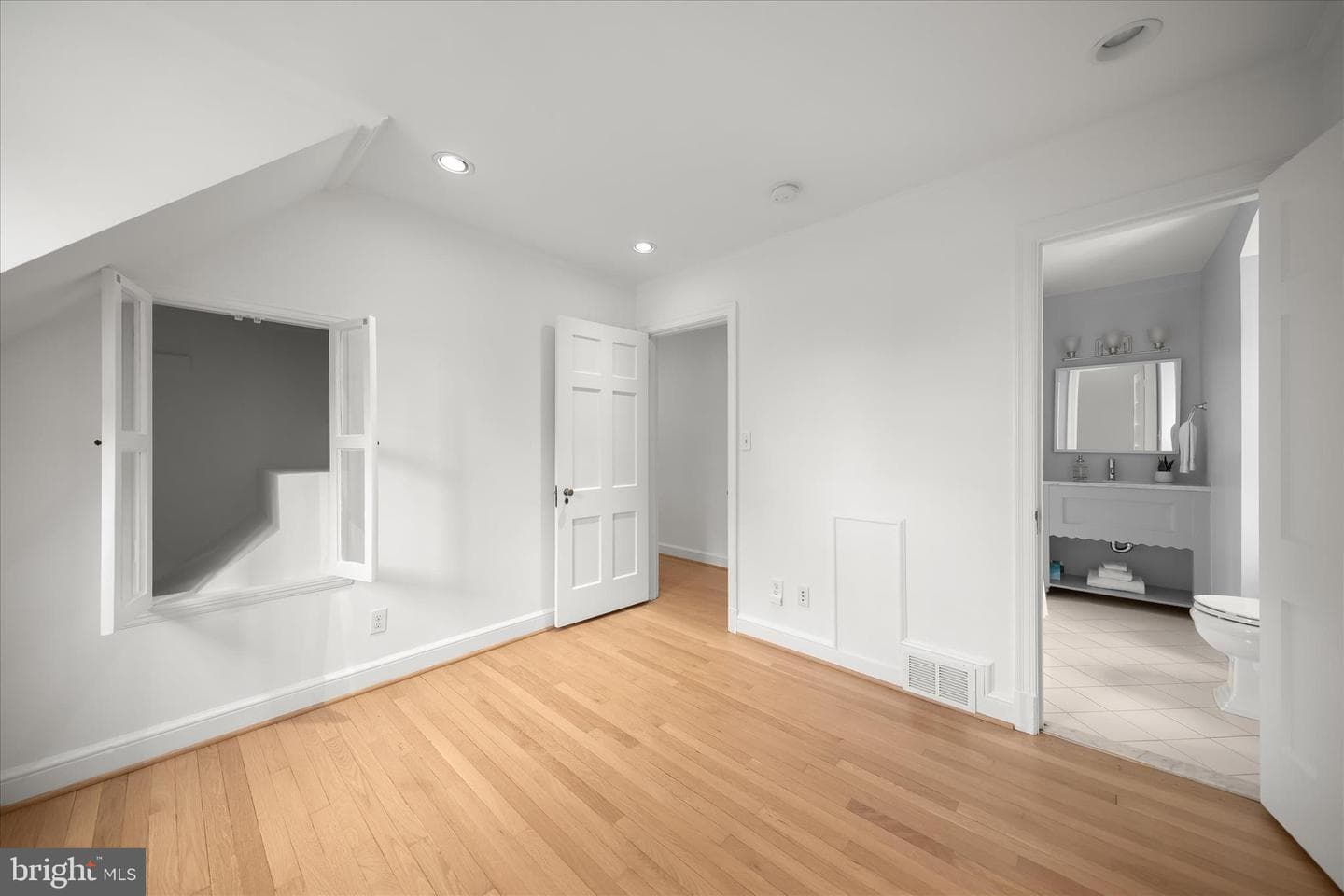 10318 Parkman Road photo 24