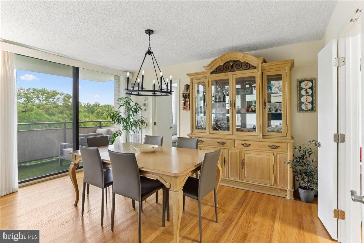 5225 Pooks Hill Road #826n photo 9