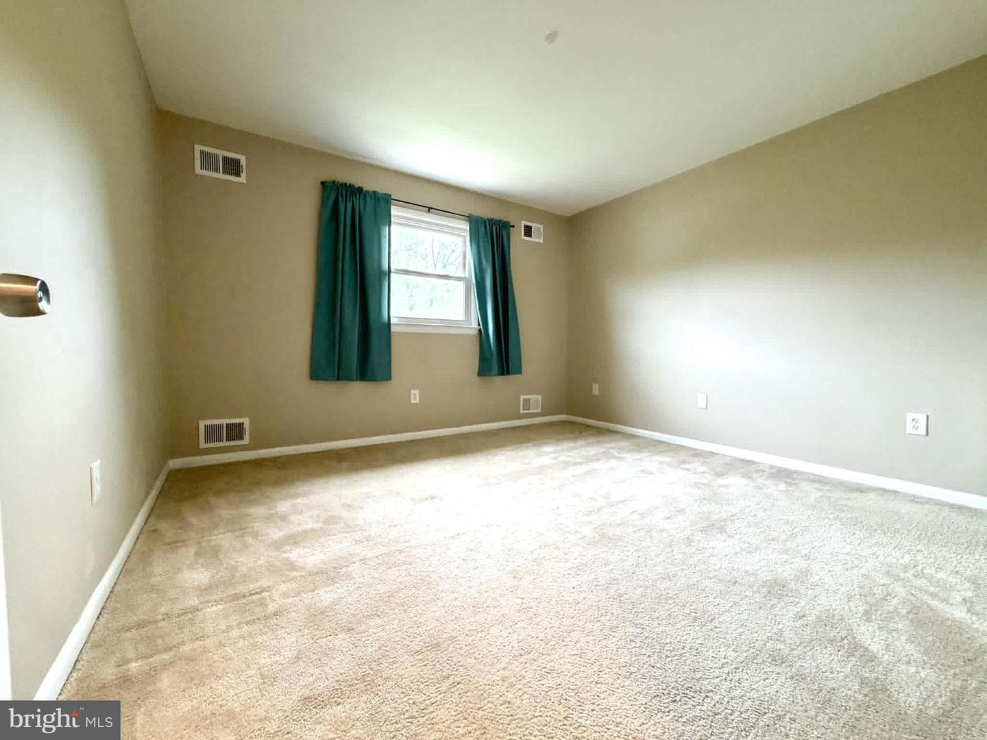 13608 Creekside photo 26