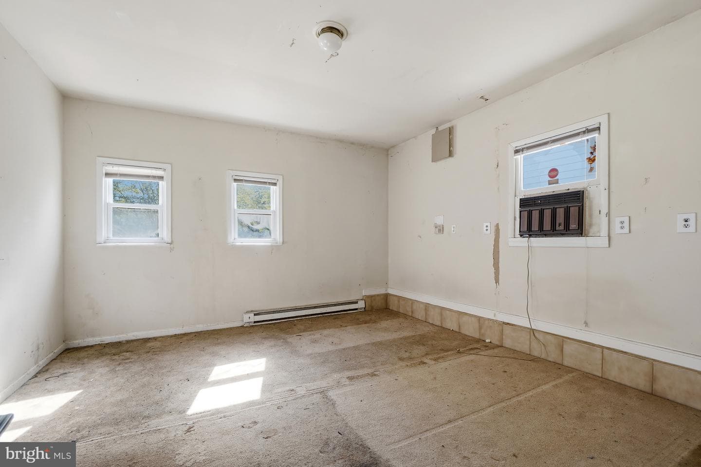 102 N Horners Lane photo 26