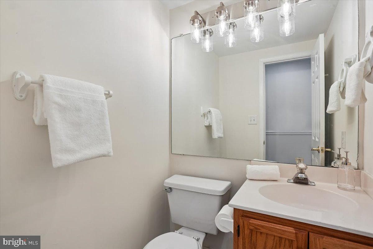 9 Fountain Valley Court photo 14