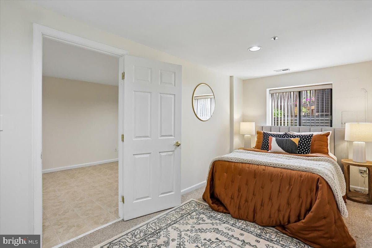 9 Fountain Valley Court photo 27