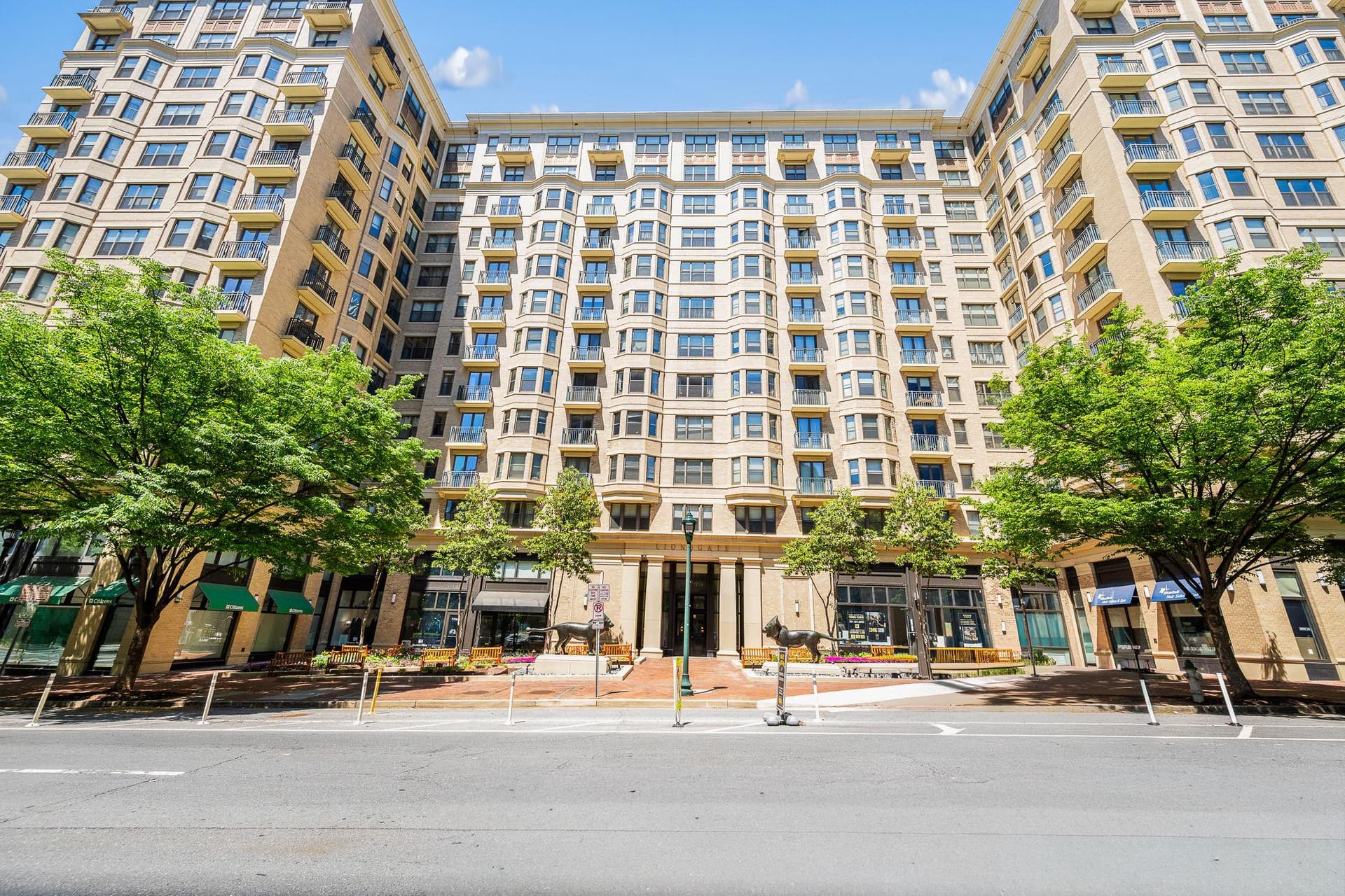 7710 Woodmont Ave # 1011