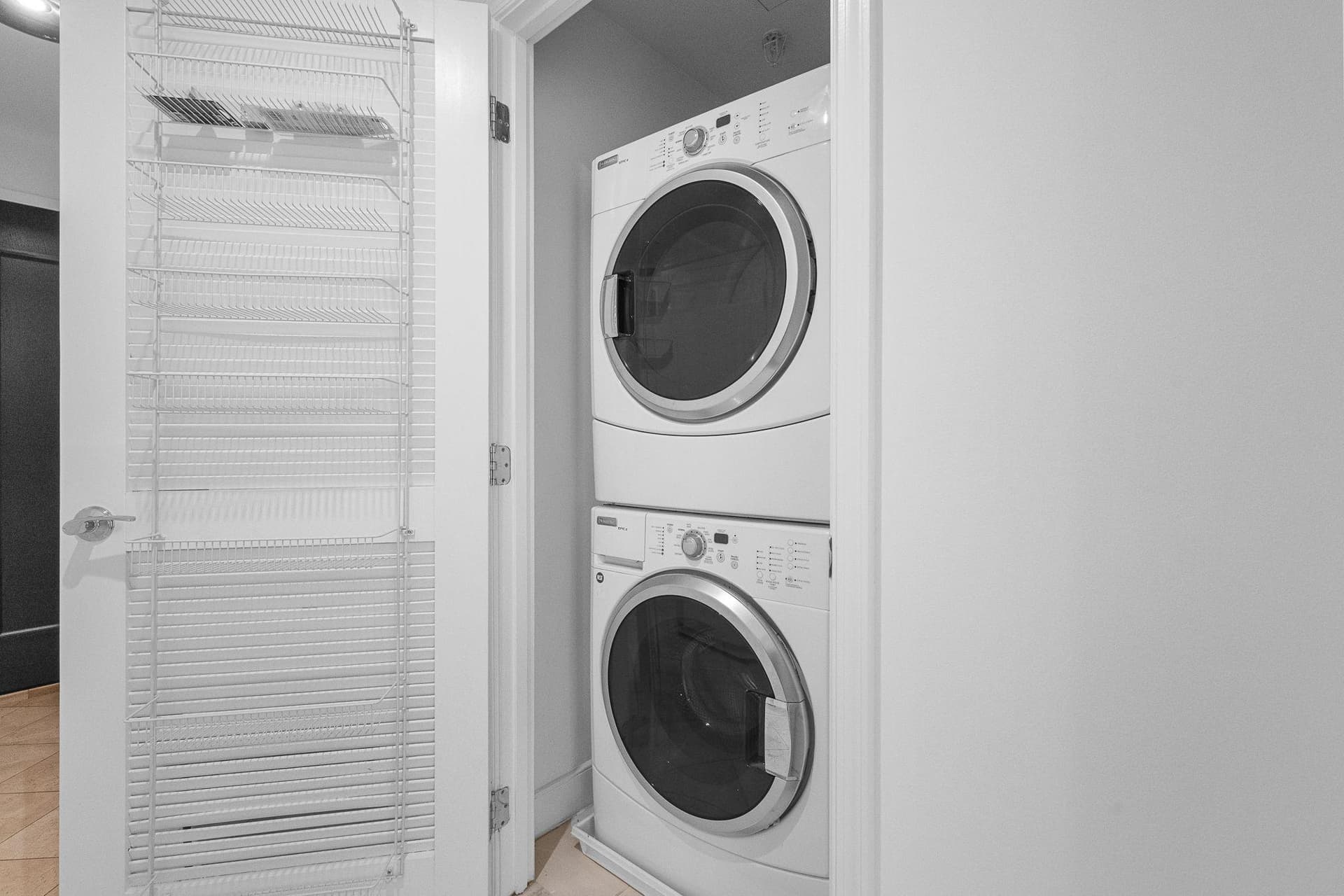 7710 Woodmont Avenue #1011 photo 24