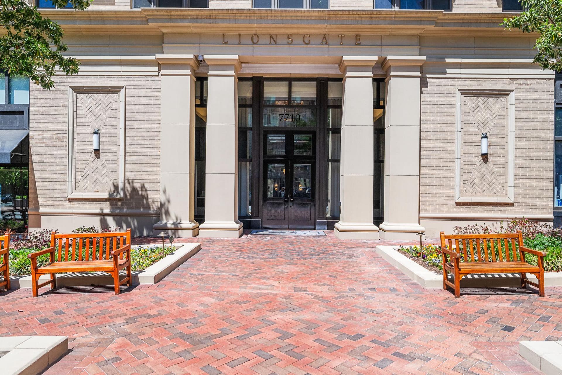 7710 Woodmont Avenue #1011 photo 3