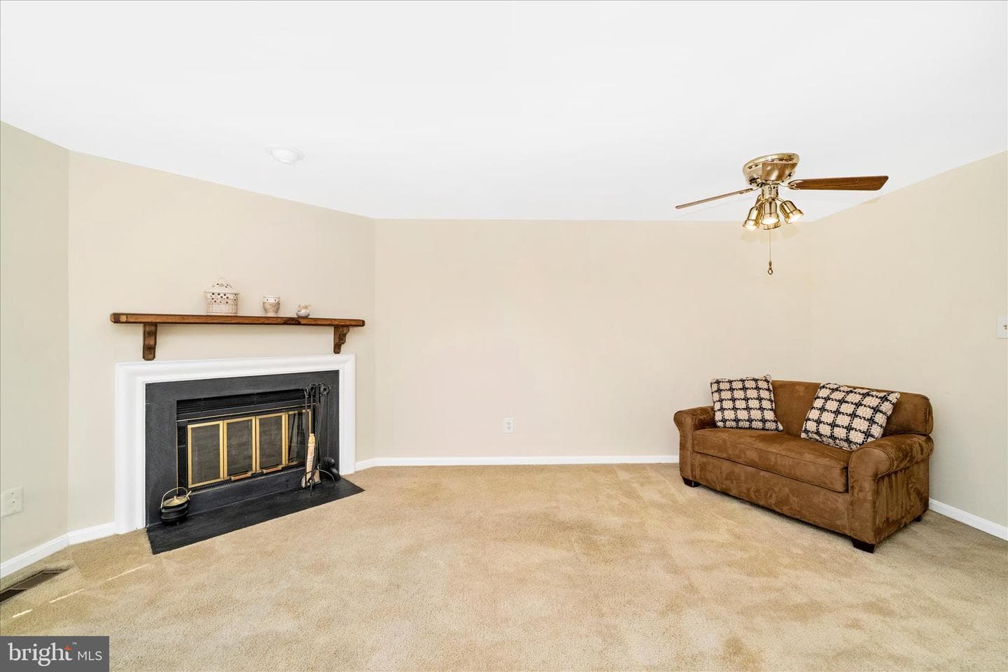 20200 Ravensdale Court photo 10