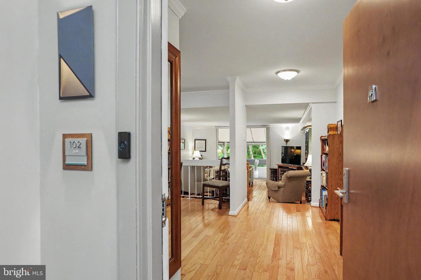 4960 Sentinel Drive #102 photo 5