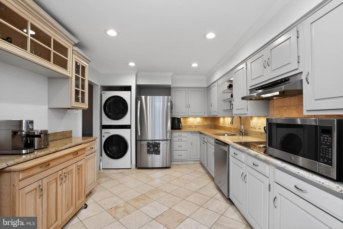 4960 Sentinel Drive #102 photo 9
