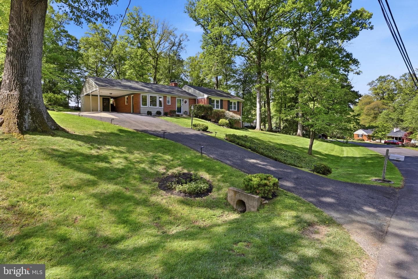 111 Lillian Lane photo 37