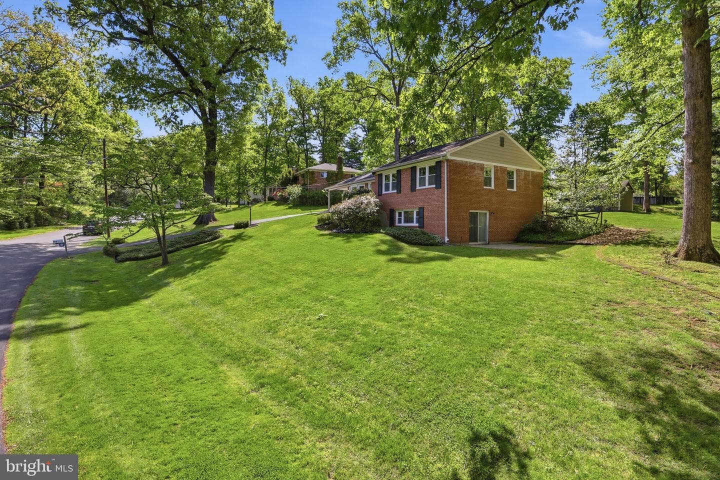 111 Lillian Lane photo 38