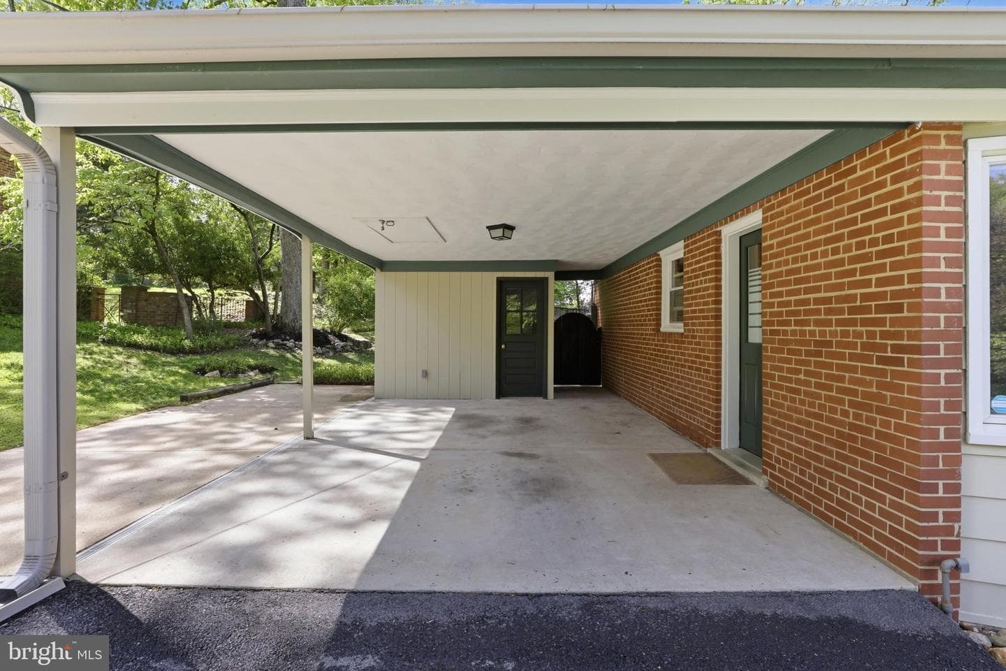 111 Lillian Lane photo 40