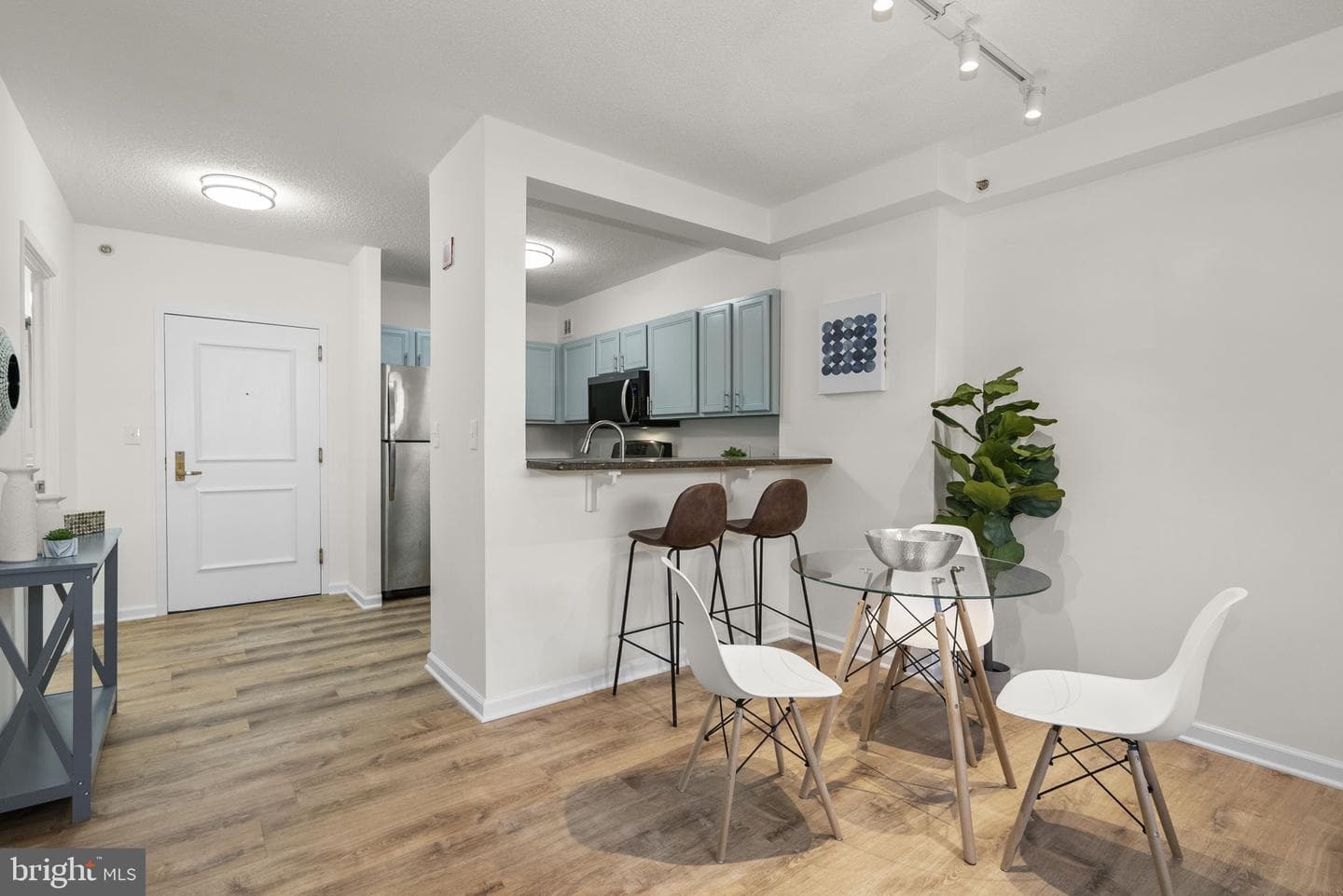 7111 Woodmont Avenue #108 photo 3