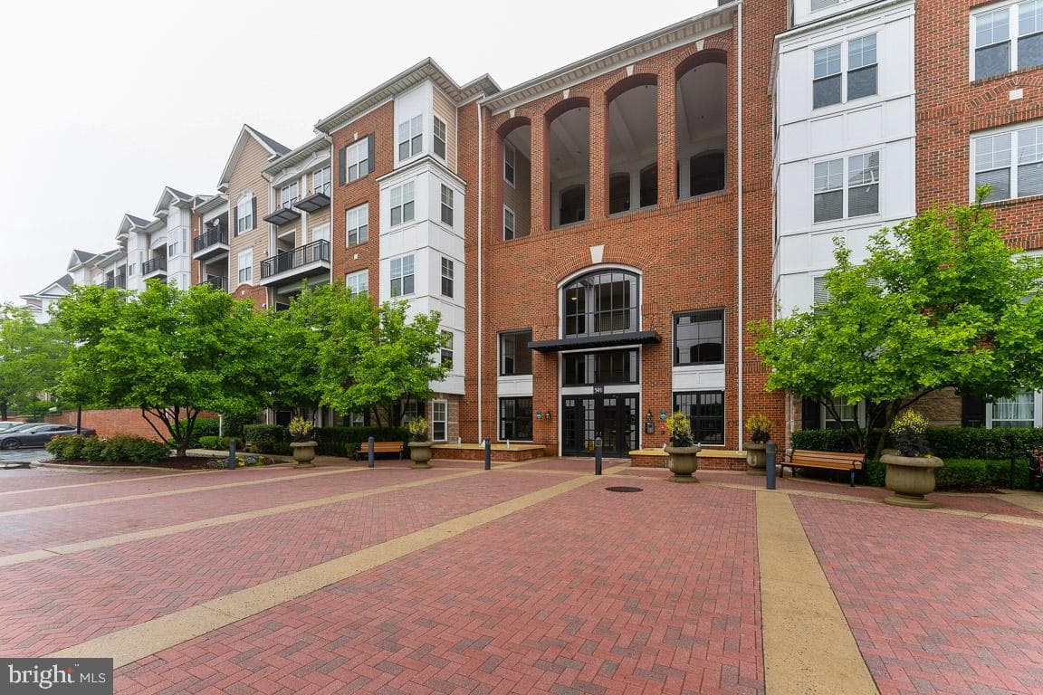 501 Hungerford Drive #144, Rockville