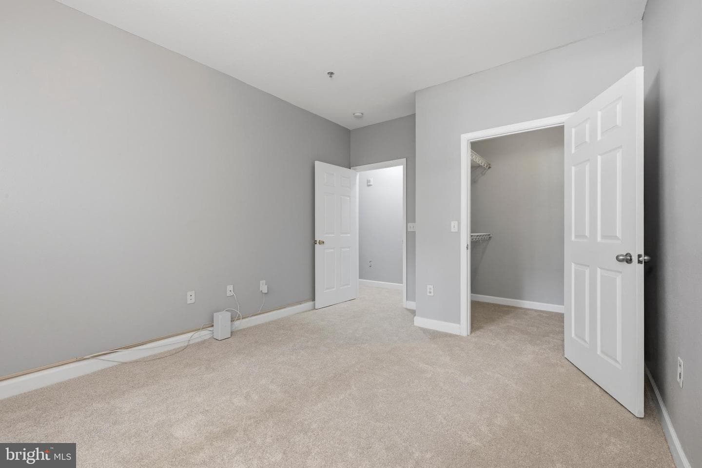 501 Hungerford Drive #144 photo 34