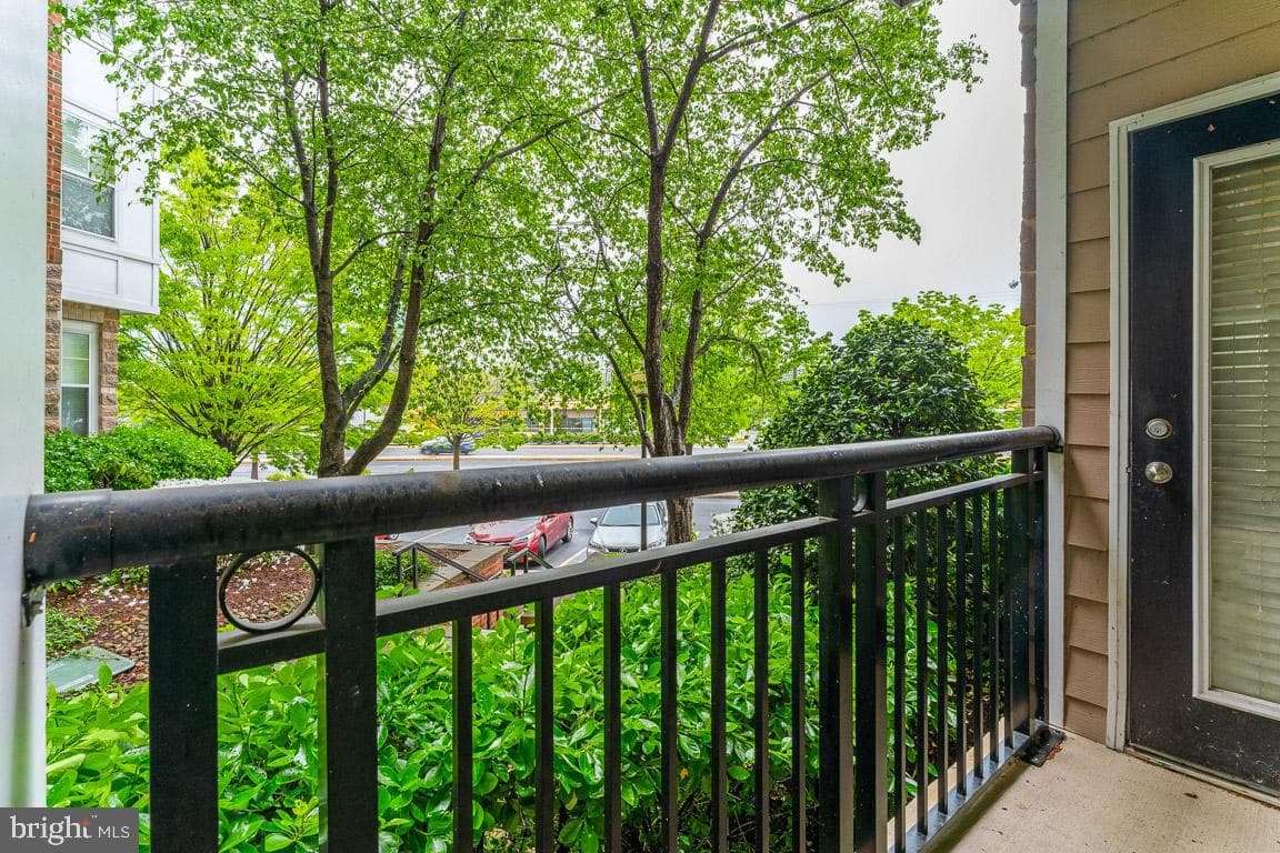 501 Hungerford Drive #144 photo 36