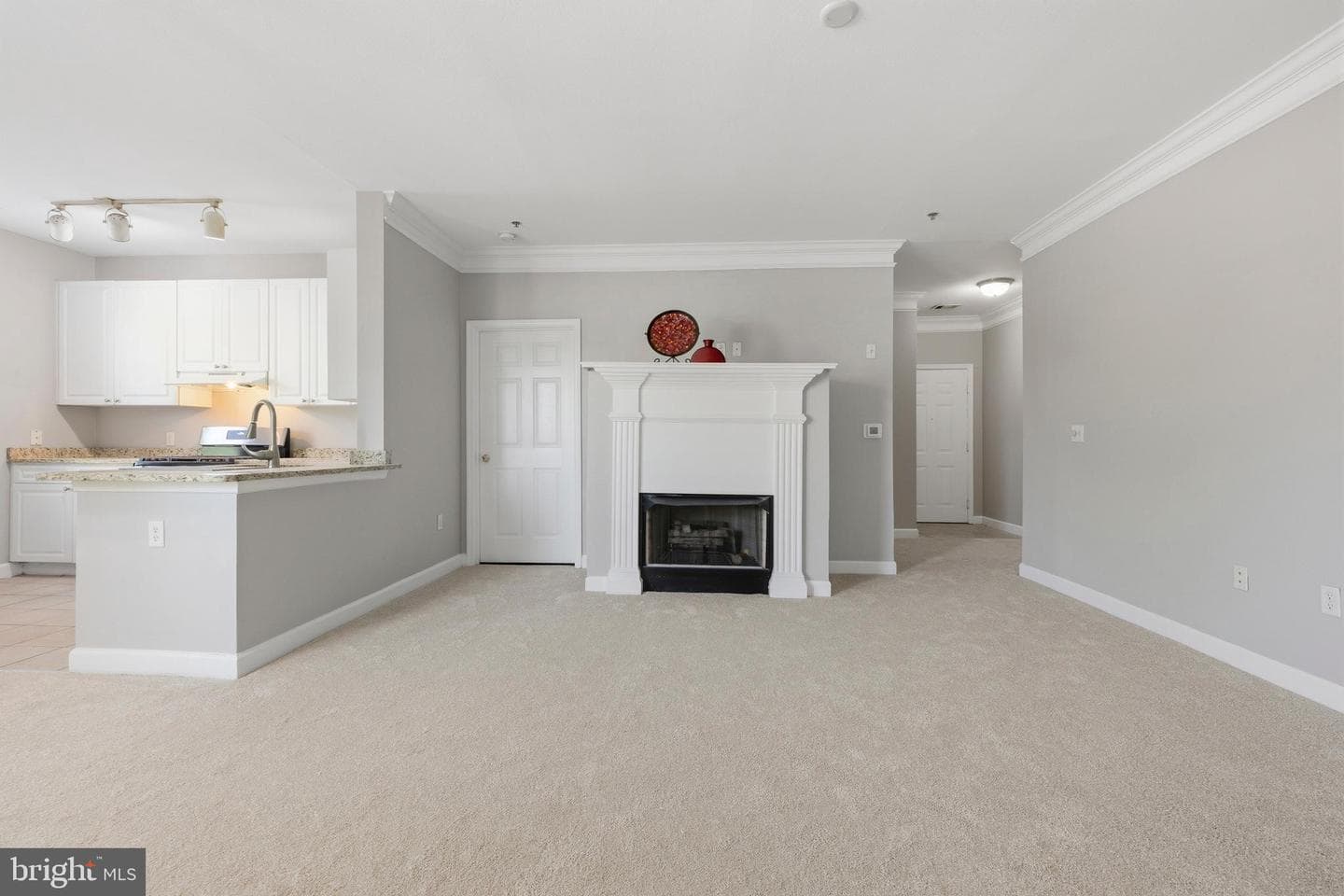 501 Hungerford Drive #144 photo 8