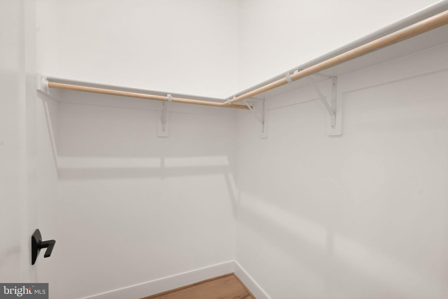 7215 Barnett Road photo 18