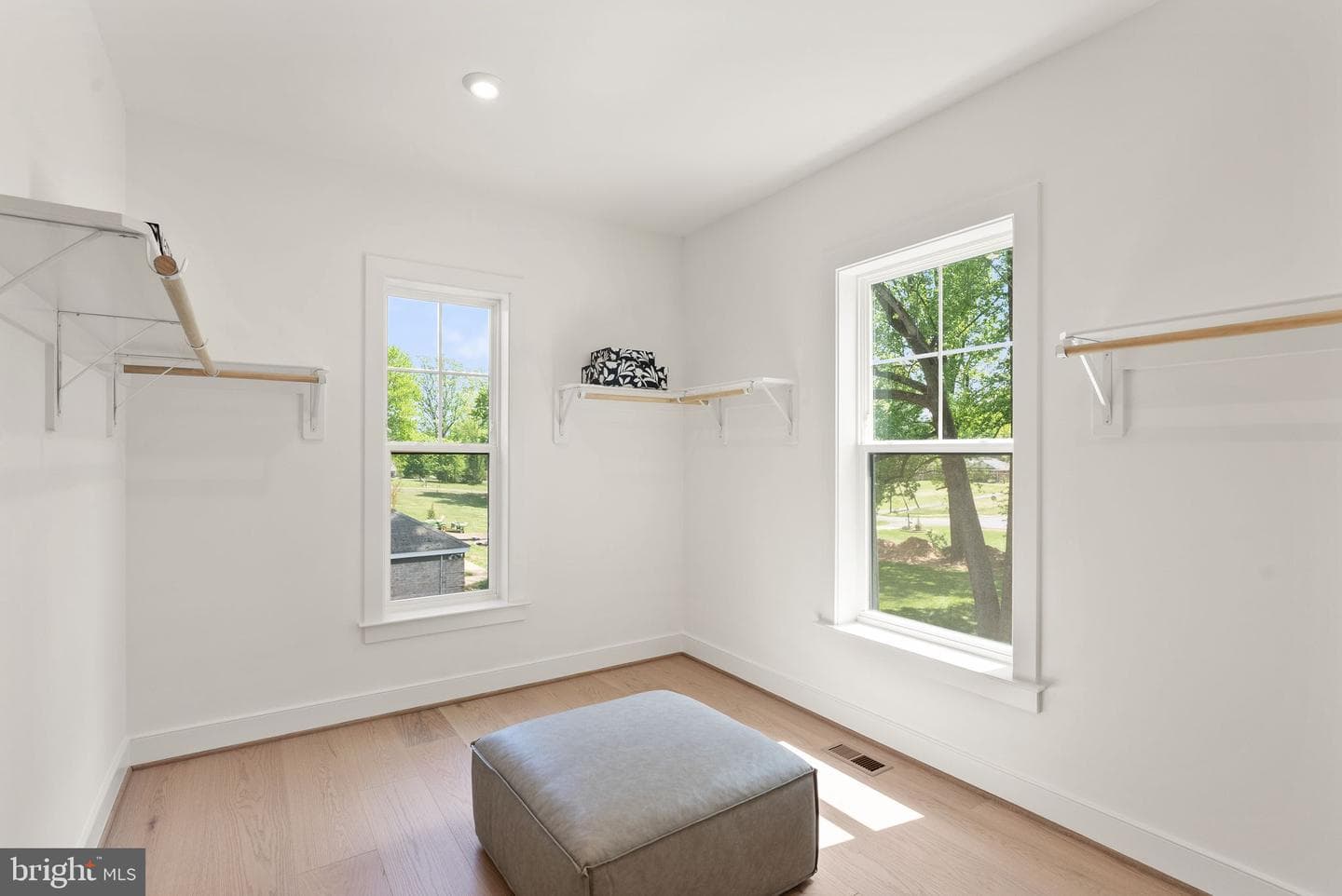 7215 Barnett Road photo 26