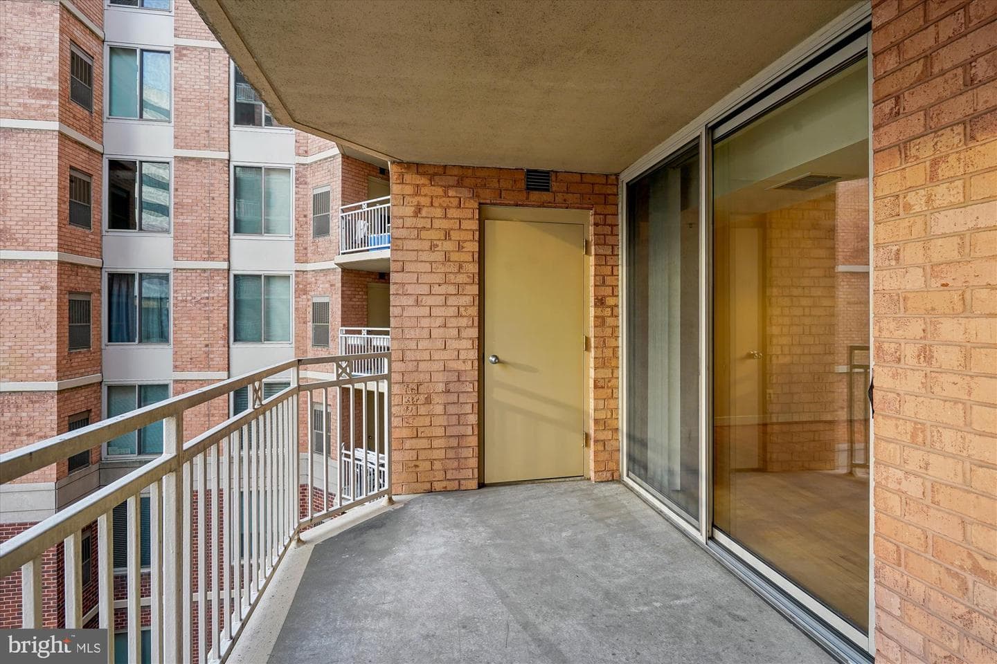 7500 Woodmont Avenue #s512 photo 15