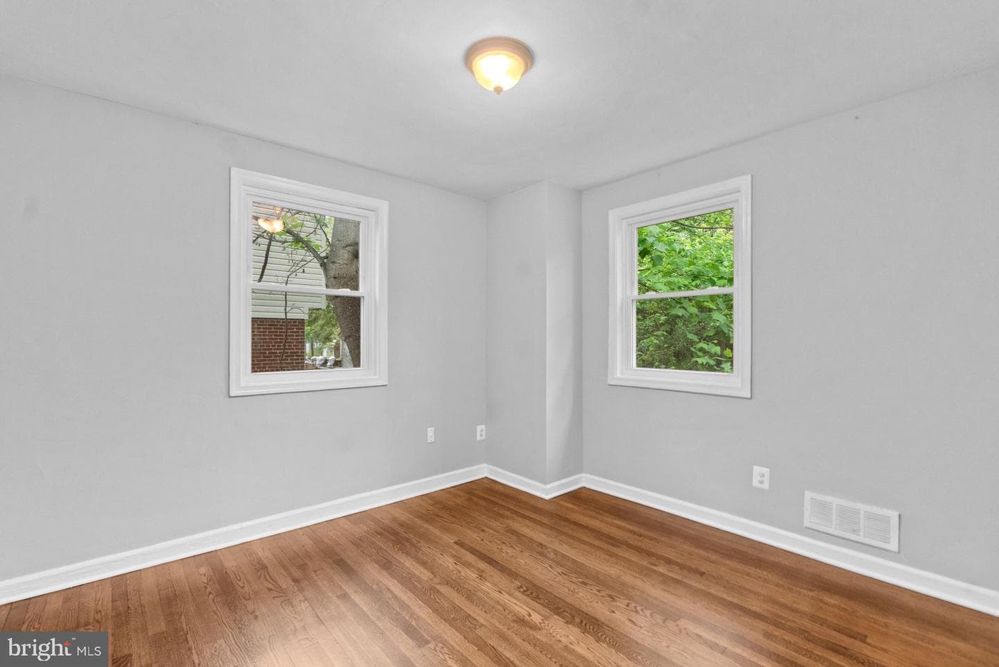12422 Feldon Street photo 6