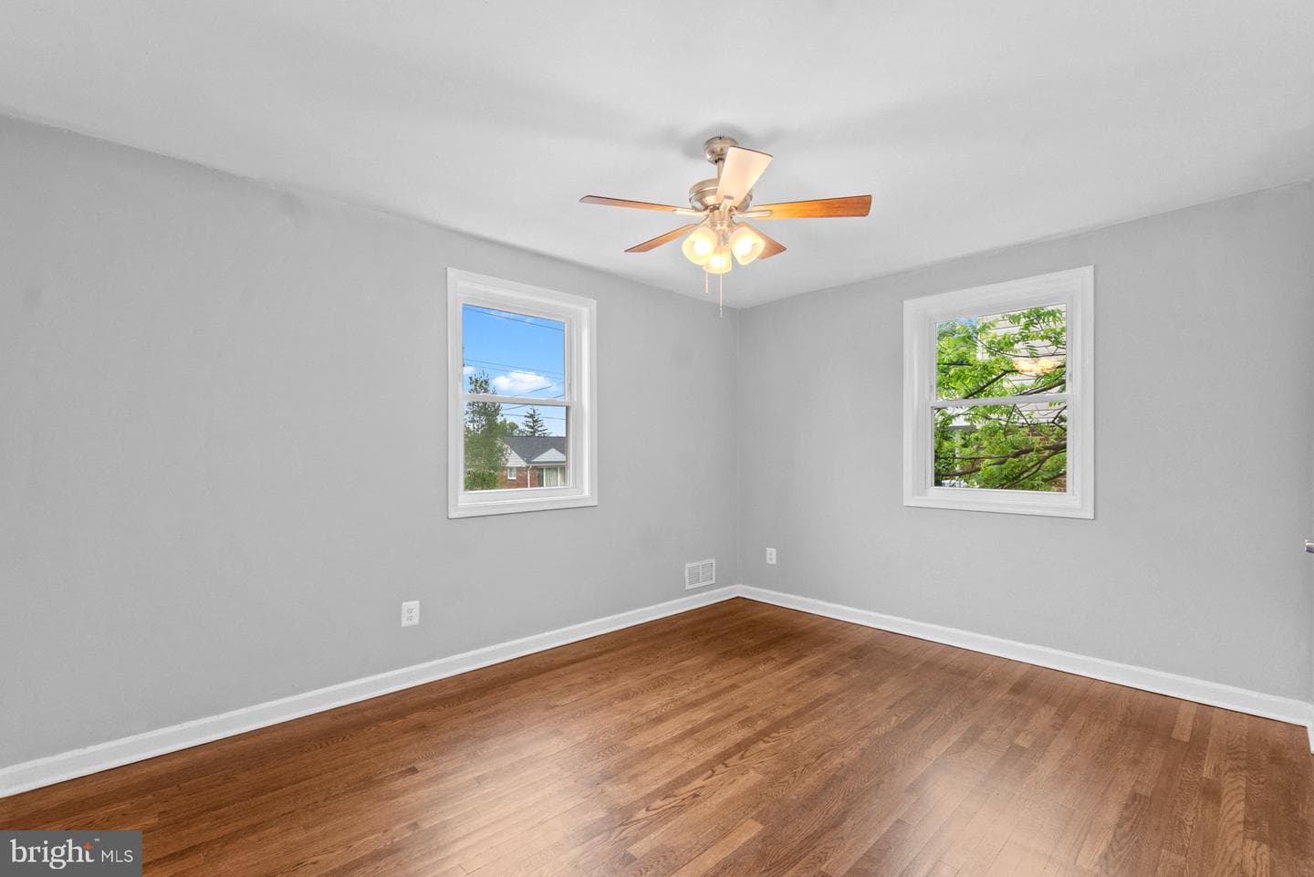 12422 Feldon Street photo 7
