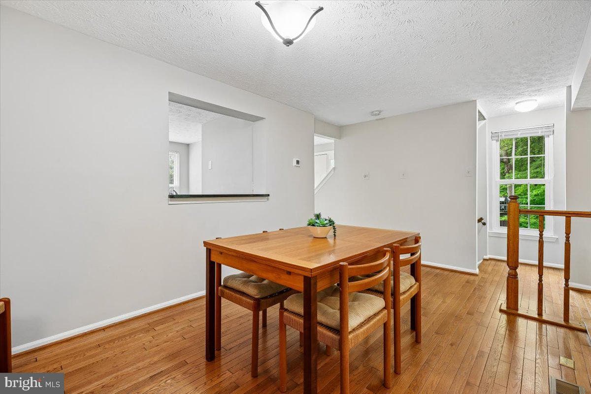 639 Coral Reef Drive photo 12
