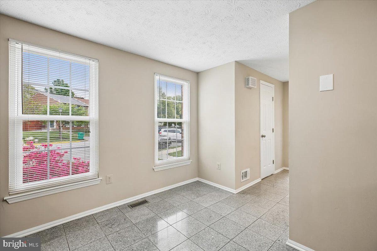 639 Coral Reef Drive photo 8