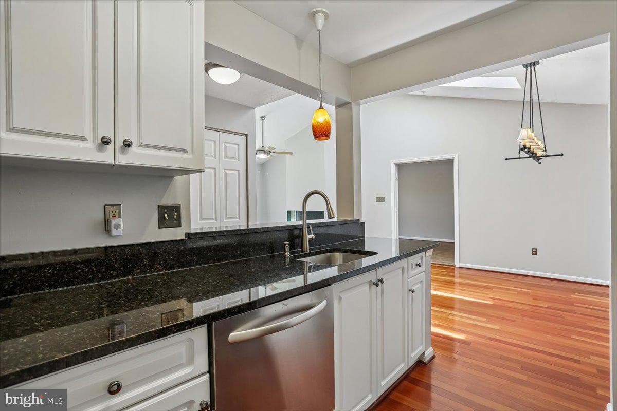15302 Diamond Cove Terrace #12-3 photo 22