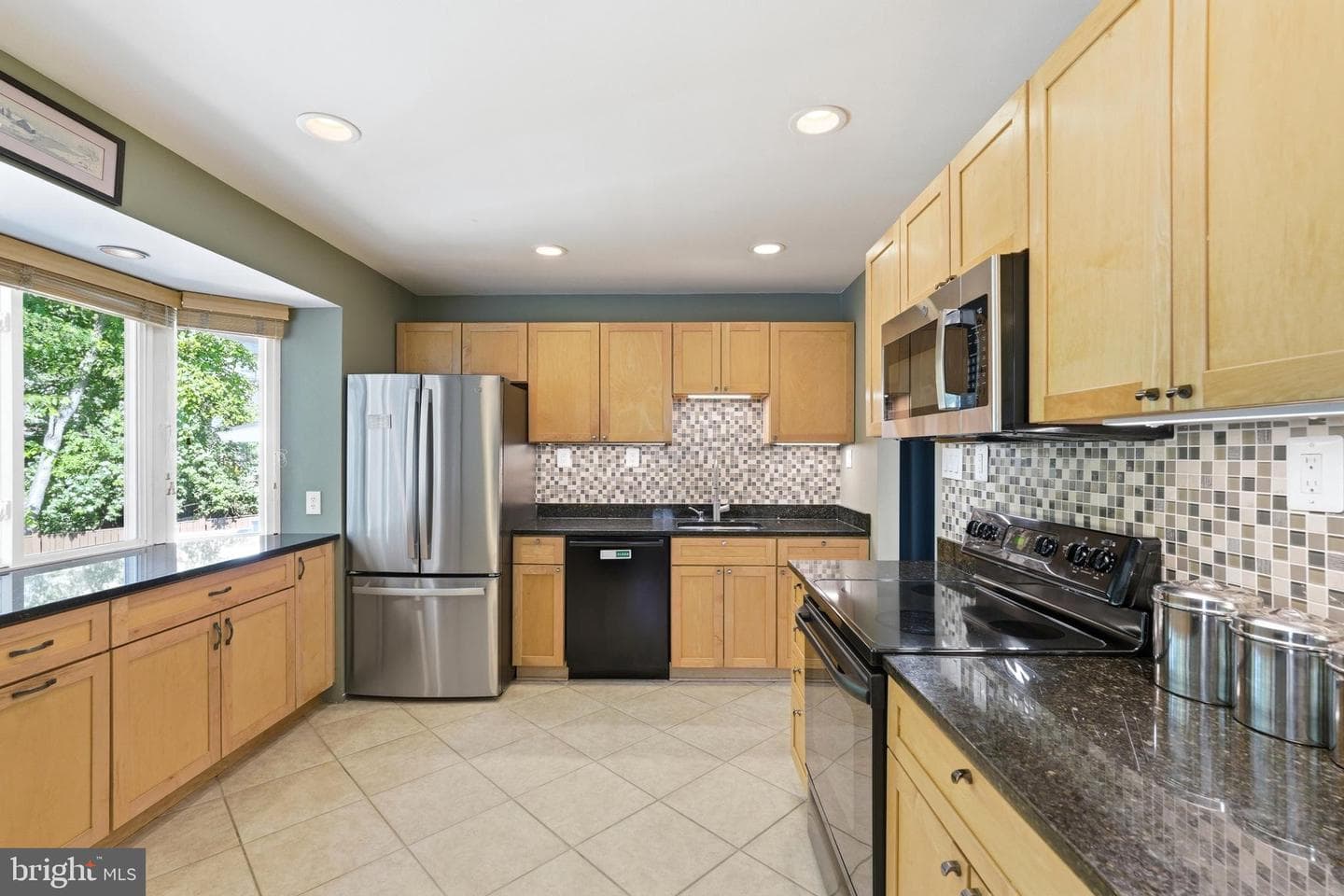 2405 Lillian Drive photo 12