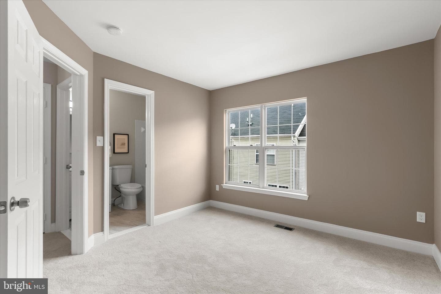 13523 Hamlet Square Court photo 23