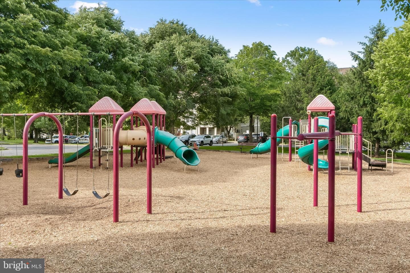 13523 Hamlet Square Court photo 41