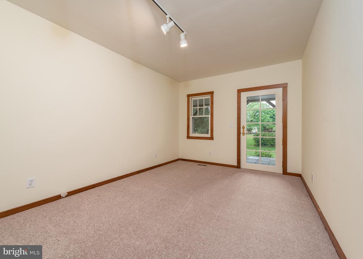 1300 Parrs Ridge Drive photo 32