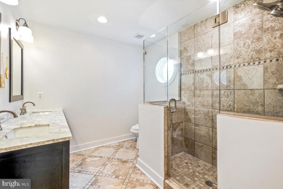 6425 4th Avenue photo 22