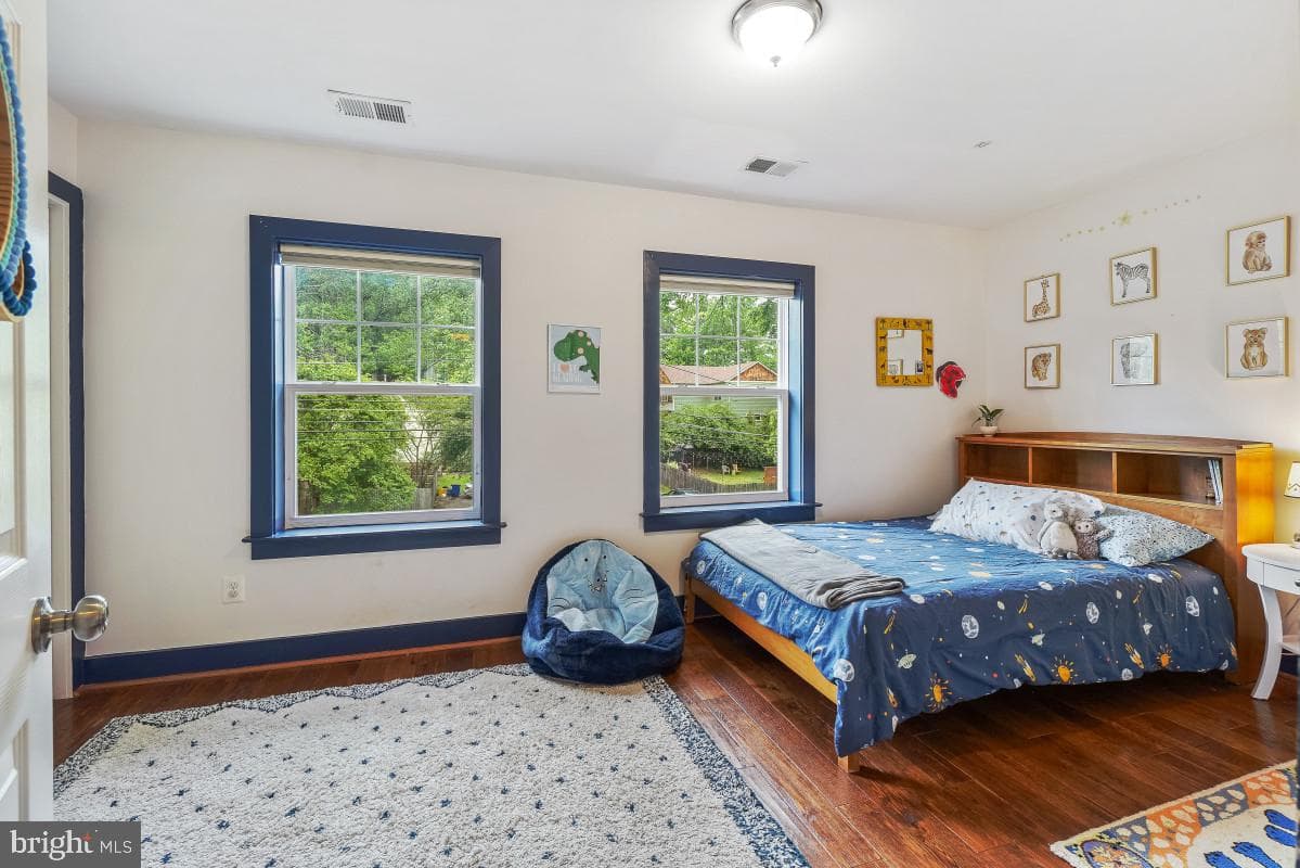 6425 4th Avenue photo 23