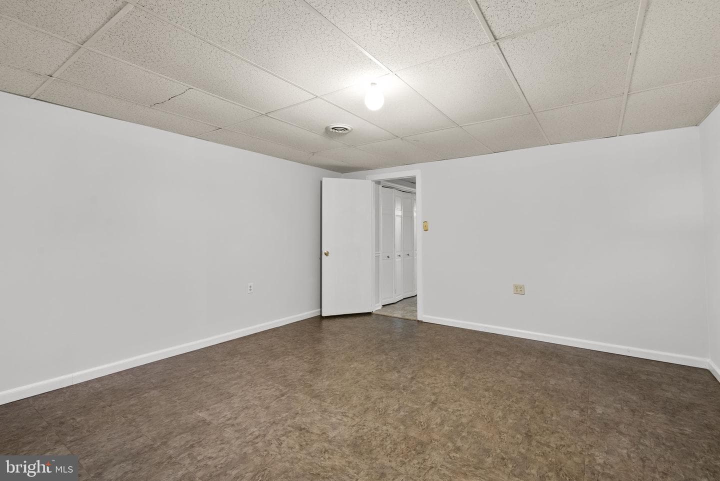 9807 Merwood Lane photo 36