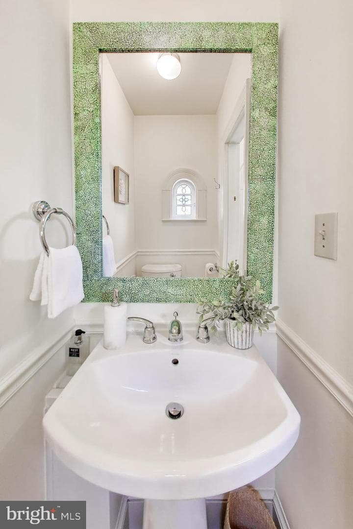 4118 Woodbine Street photo 26
