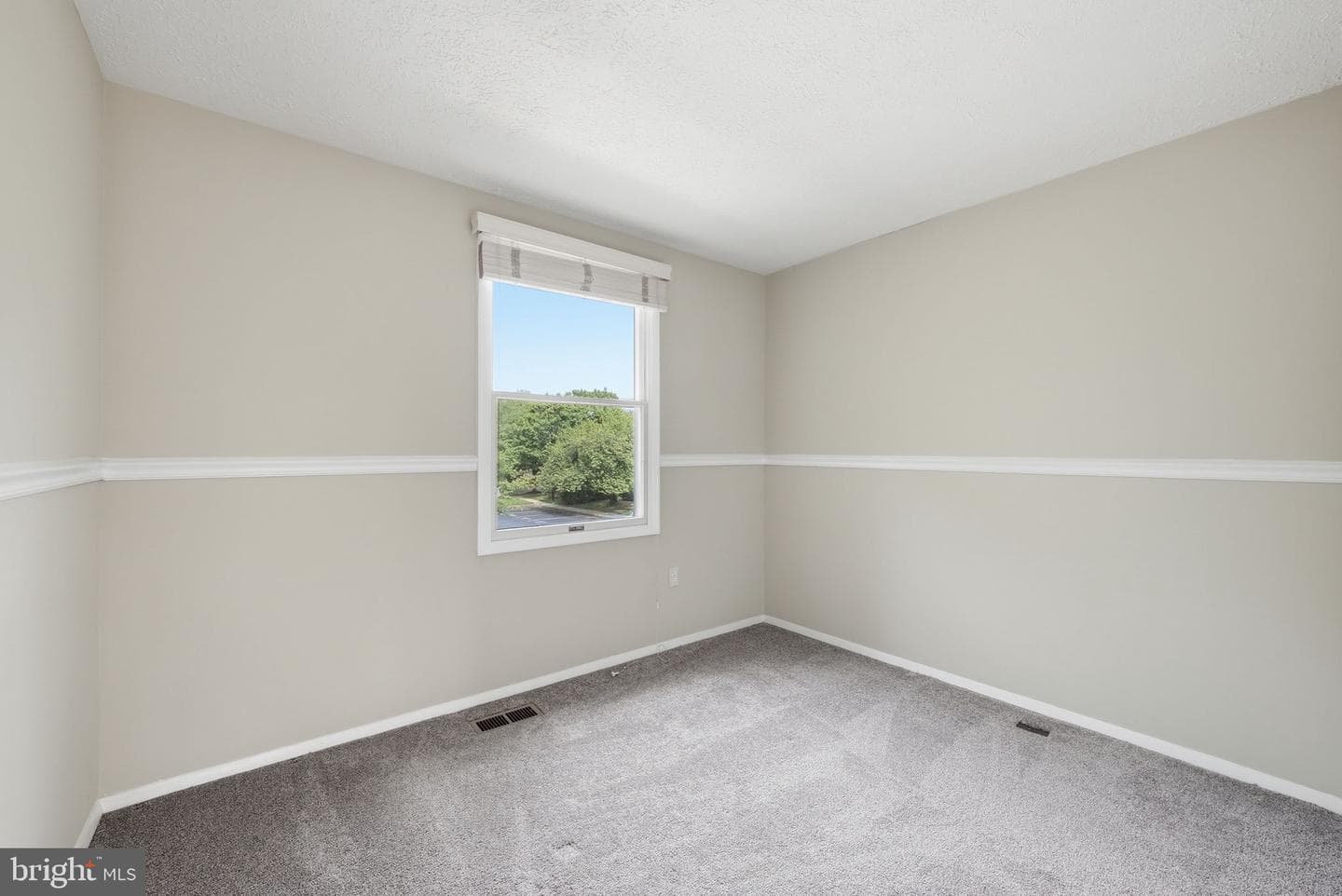 7619 Nutwood Court photo 21