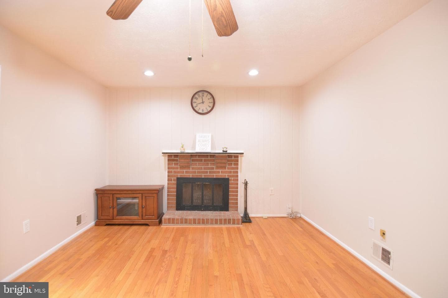16408 Apache Lane photo 31