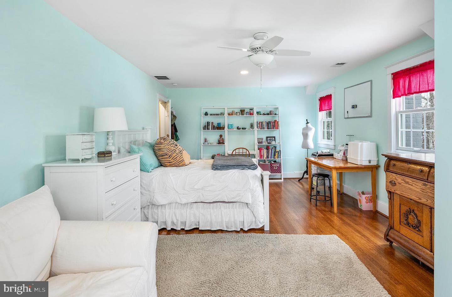 2800 Greenvale Street photo 41
