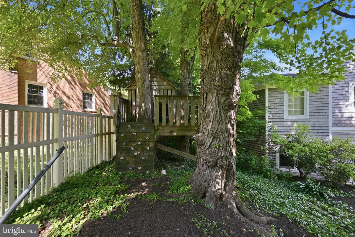 2800 Greenvale Street photo 65